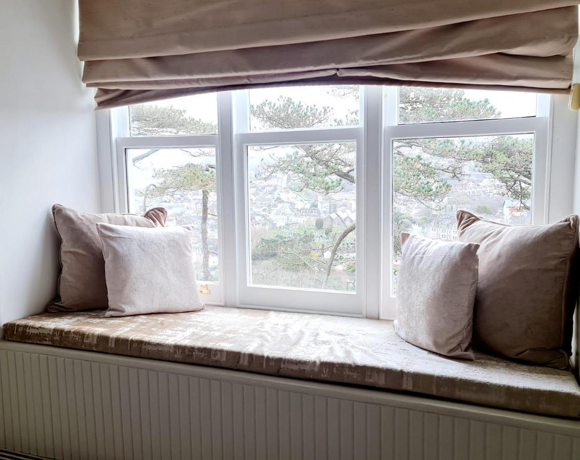 Westwell Hall Guest Accommodation, Bed & Breakfast, Luxury Rooms Ilfracombe Esterno foto
